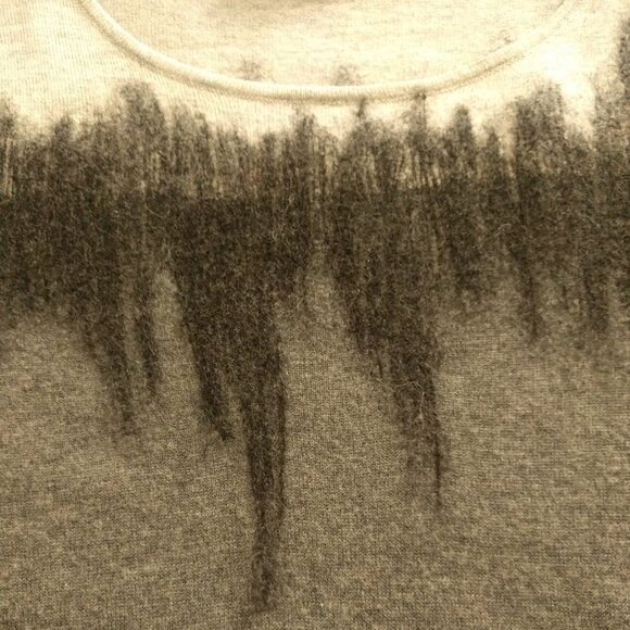 Beautiful and Unique BASLER Grey Crewneck Sweater - Picture 8 of 10